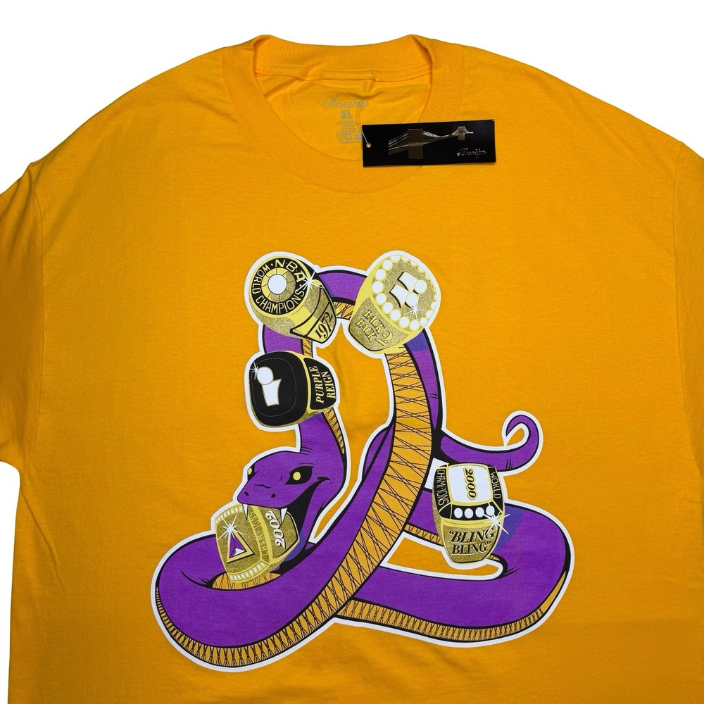 LA Lakers champion rings - Kobe Bryant mamba snake x Sneaktip streetwear shirt